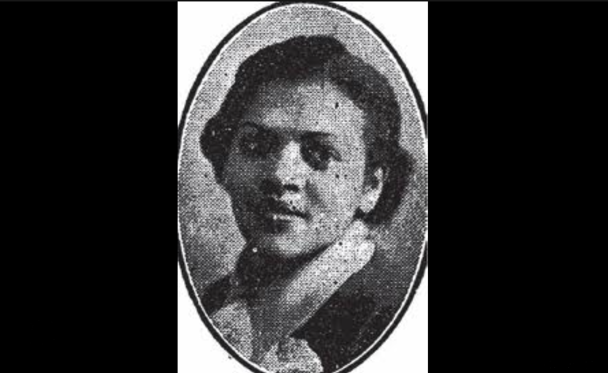 Iris María Cabral