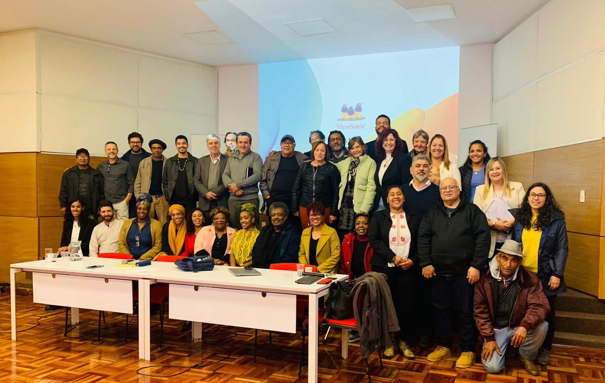 Seminario "Construcción de Paradigmas Antirracistas y Democráticos en un Mundo Multipolar"