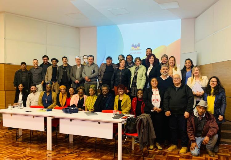 Seminario "Construcción de Paradigmas Antirracistas y Democráticos en un Mundo Multipolar" 